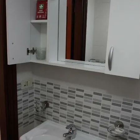 Apartment Fira's